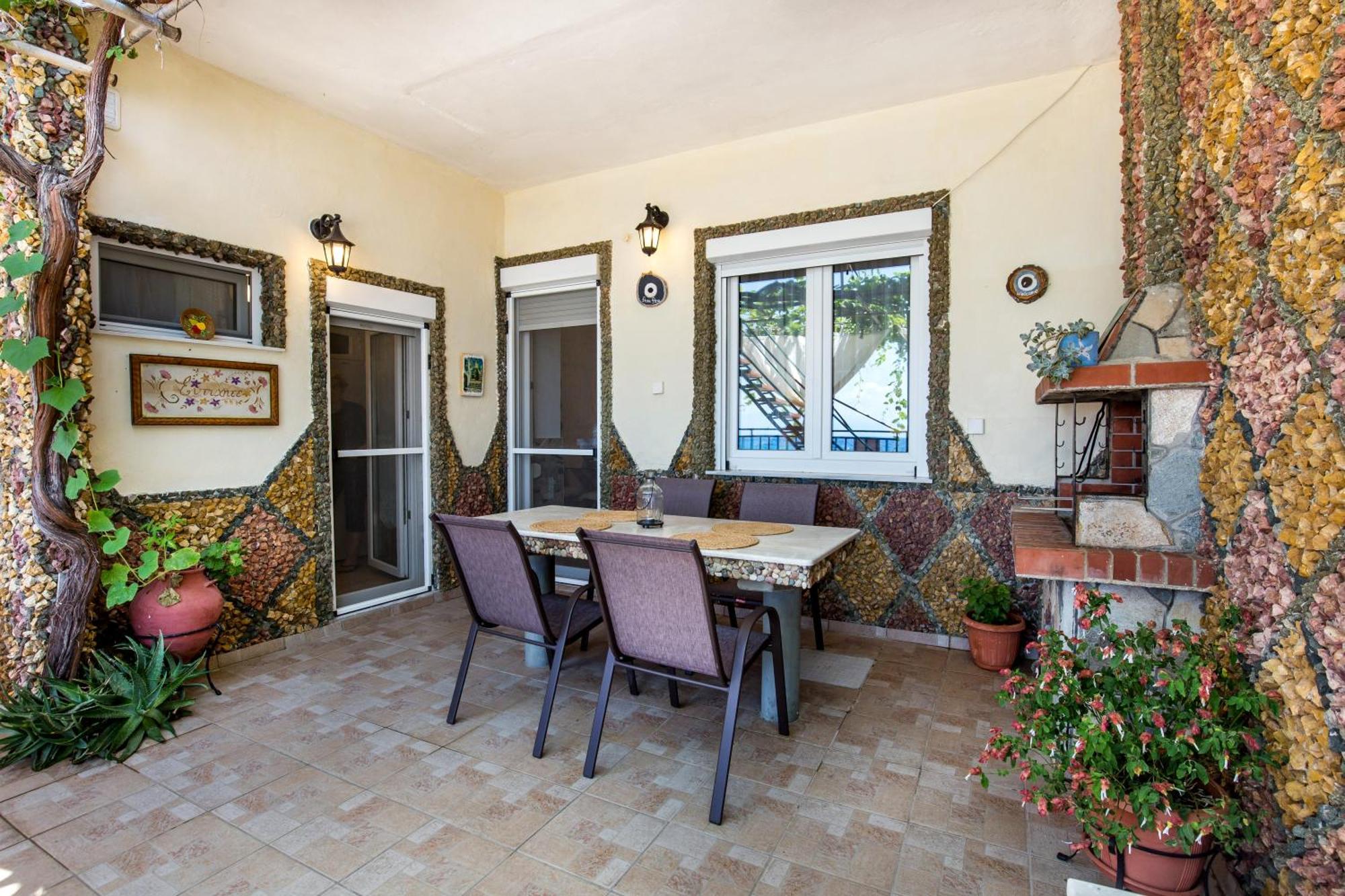 Golden Sunset Beach Apartment Skála Kallirákhis エクステリア 写真